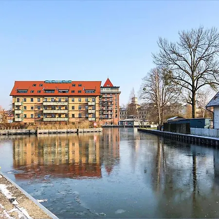Stunning Ship In Neuruppin With House Sea View Botel 3*